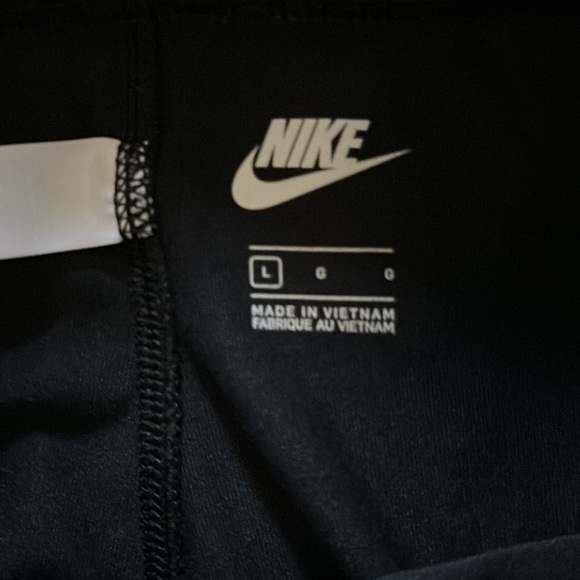 Nike Black Athletic Workout Leggings - Picture 5 of 5